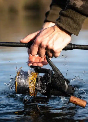 Nash SKYLINE LD mono 15lb clear by Billing Tackle