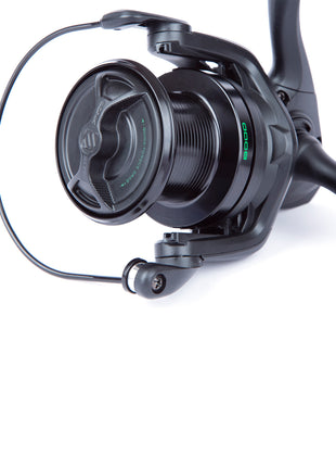 Sonik Hero x 8000 by Billing Tackle