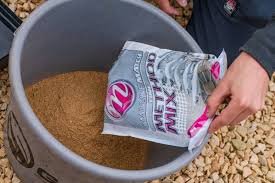 Mainline Match Fine Groundbait Method Mix by Billing Tackle