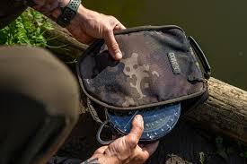 Korda Compac Scales Pouch Dark Camo