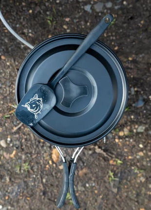 CarpLife Night Forge Saucepan and Spatula by Billing Tackle