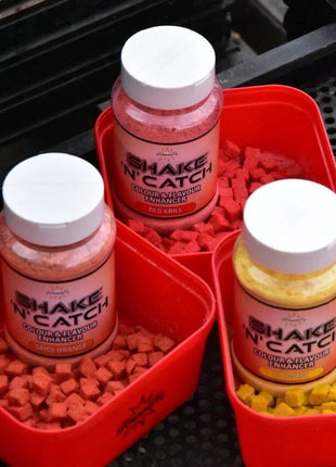 Dynamite Shake ‘N’ Catch Colour & Flavour Enhancer by Billing Tackle